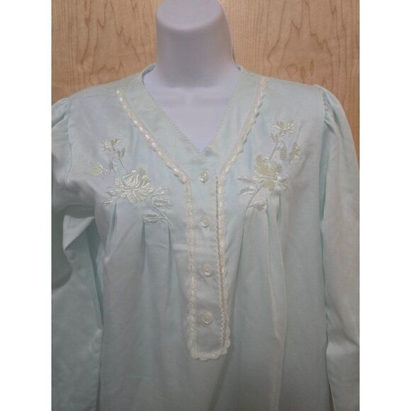 Vintage Womens Light Blue Embroidered Long Sleeve Nightgown With Lace & Button - Picture 2 of 9